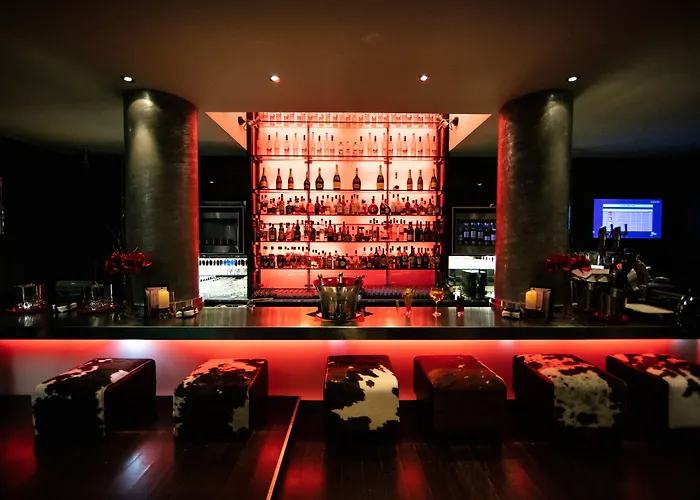 Avenue Lodge Hotel & Spa